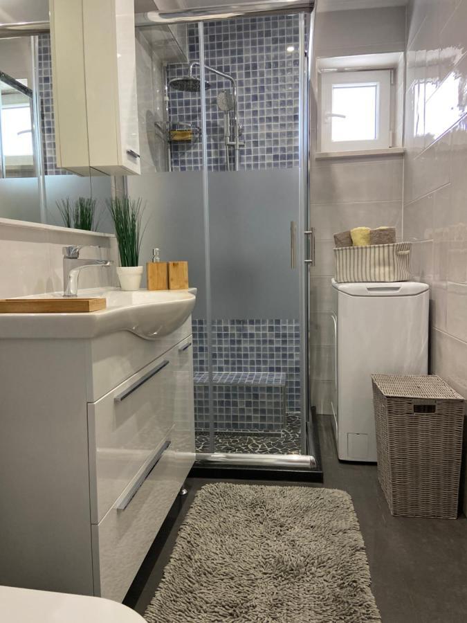 Apartman Petra Gustirna Экстерьер фото